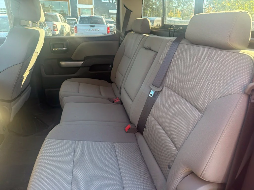 Used 2018 Red Chevrolet LT image 11