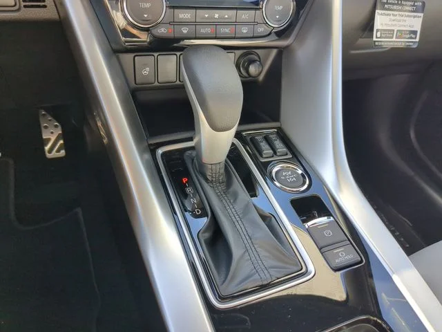 New 2026 White Mitsubishi SEL image 29