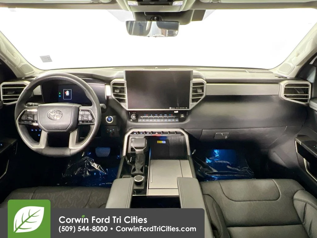 Used 2024 Wind Chill Pearl Toyota Limited image 7