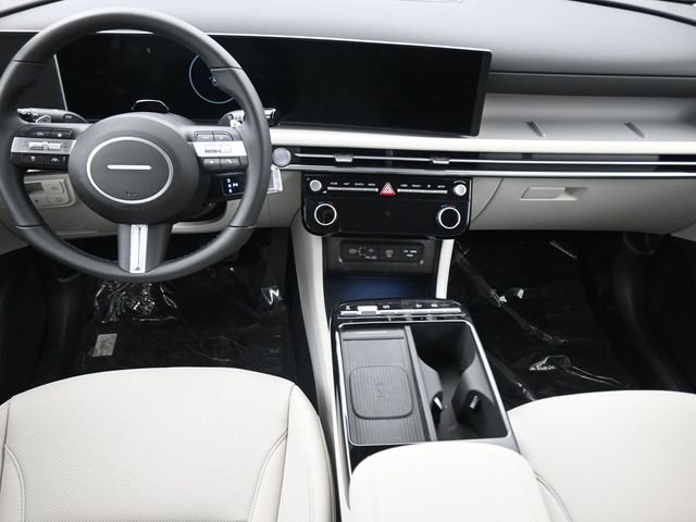 Used 2025 Gray Hyundai SEL Convenience image 12