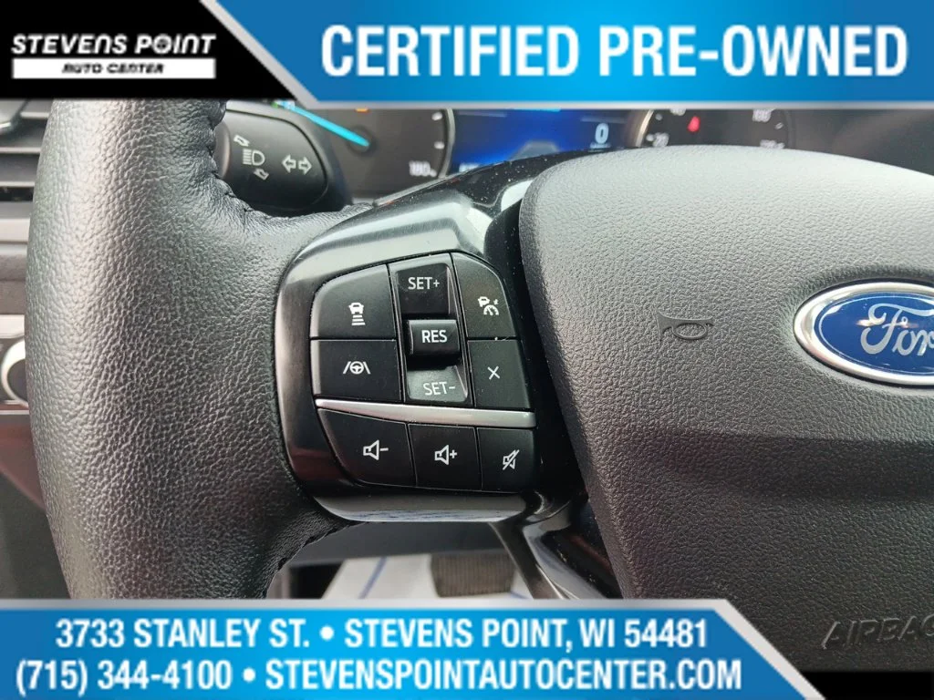 Used 2021 Rapid Red Metallic Tinted Clearcoat Ford SE image 21