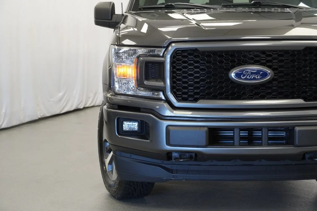 Used 2020 Gray Ford XL image 31