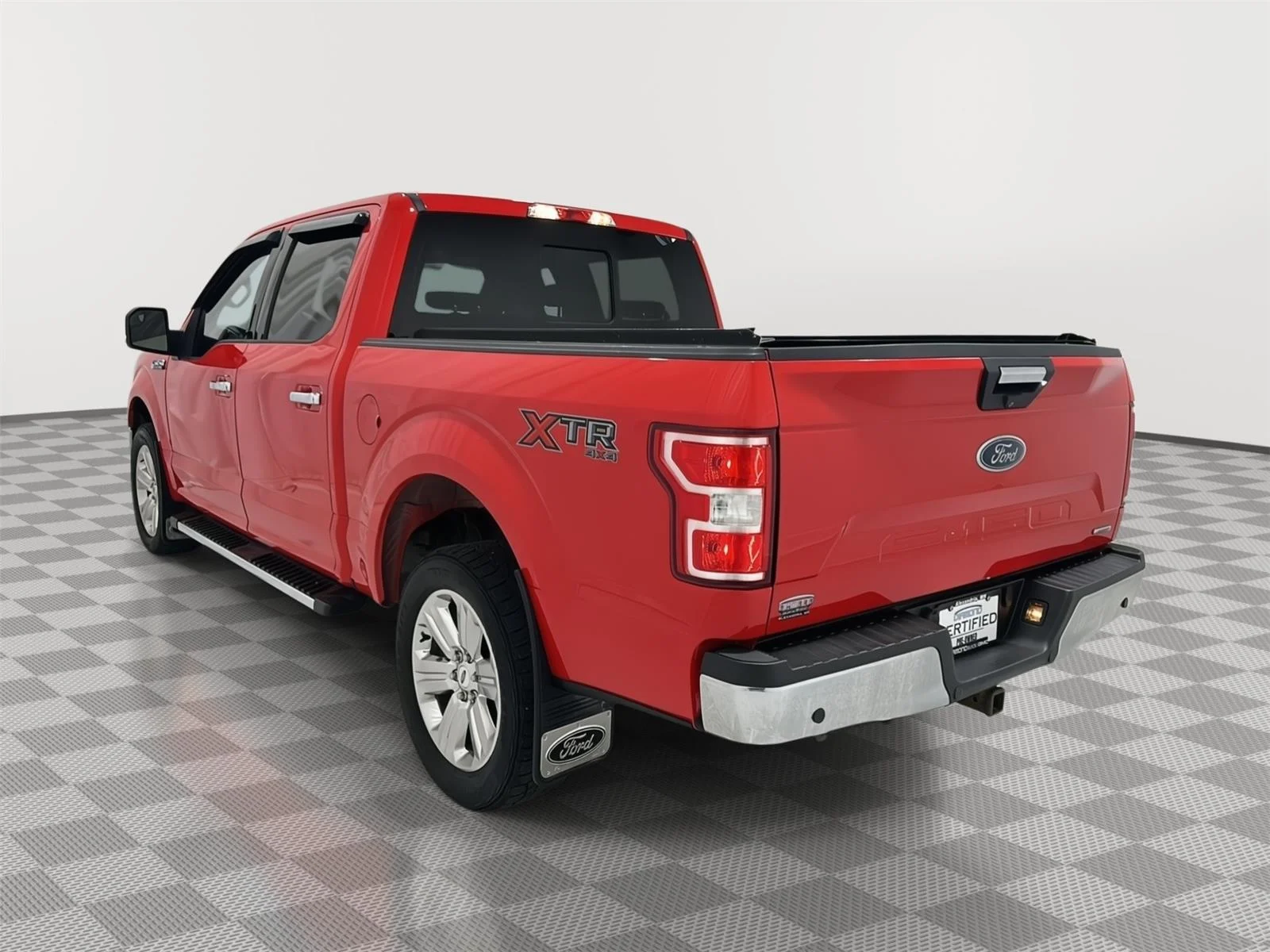 Used 2018 Race Red Ford XL image 3