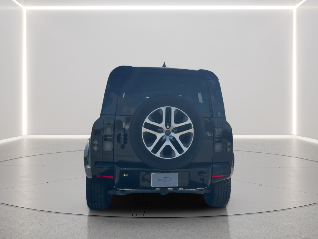 New 2026 Santorini Black Land Rover X-Dynamic SE image 6
