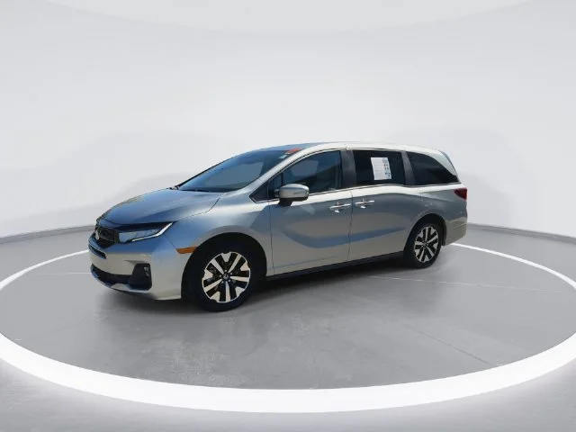 Used 2025  Honda EX-L image 4