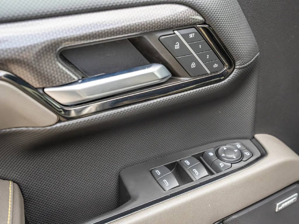 Used 2024 Sterling Gray Metallic Chevrolet ZR2 image 25