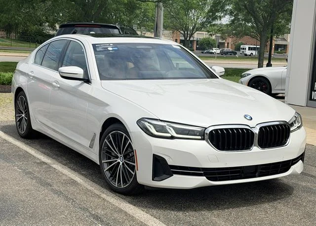Certified Used 2023 Alpine White BMW 540i xDrive image 1