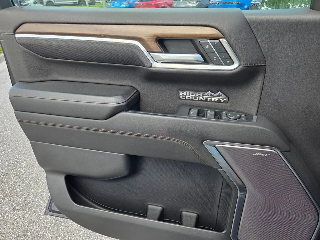 2023 Chevrolet Silverado 1500 High Country - Photo 22
