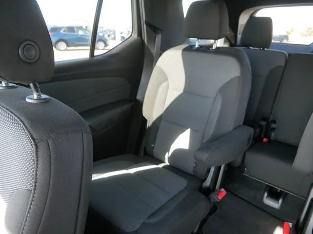 2023 Chevrolet Traverse 1LT - Photo 12