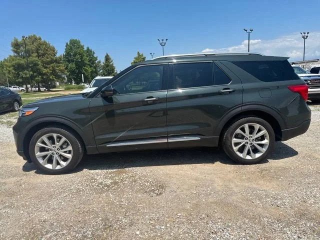 Used 2023 Green Ford Platinum image 8