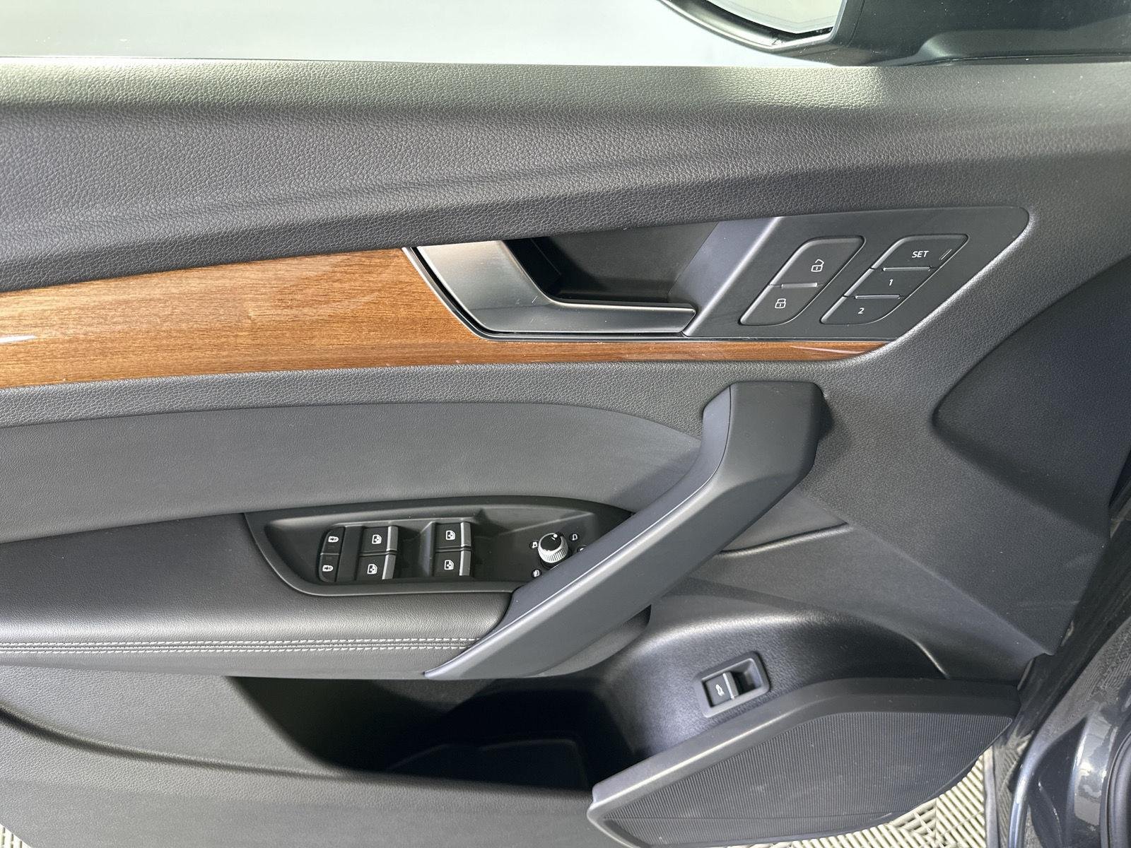 Used 2021 Manhattan Gray Metallic Audi Premium Plus image 10
