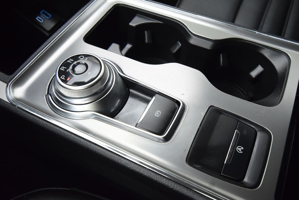 Used 2022 Blue Metallic Ford SEL image 25