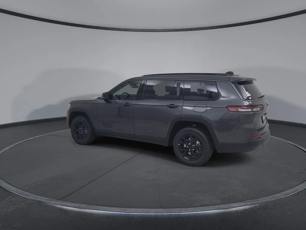 New 2026 Baltic Gray Metallic Clearcoat Jeep Altitude image 10