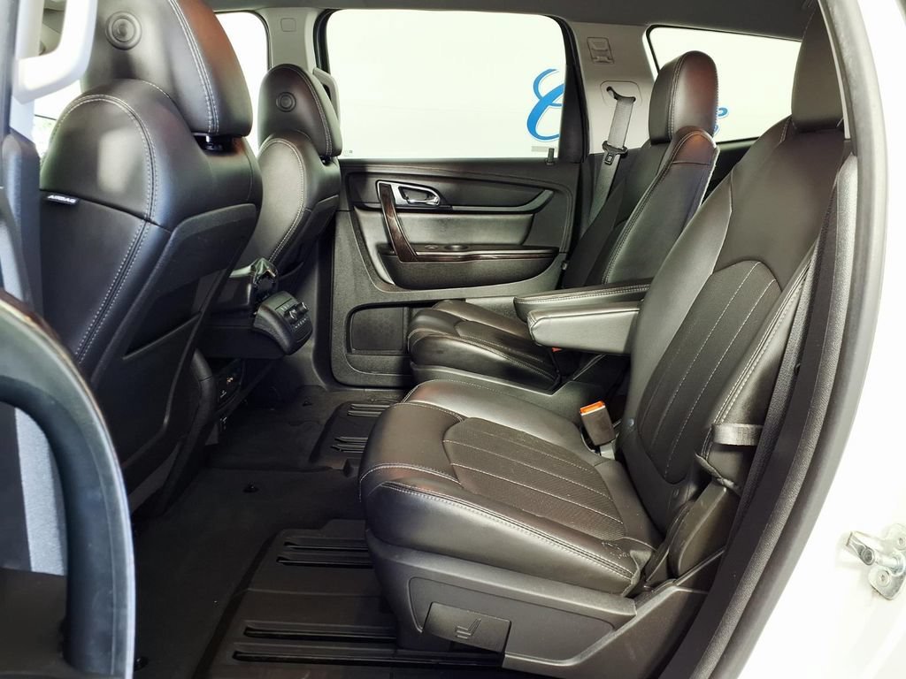 Used 2016 IRIDESCENT PEARL TRICOAT Chevrolet LTZ image 8