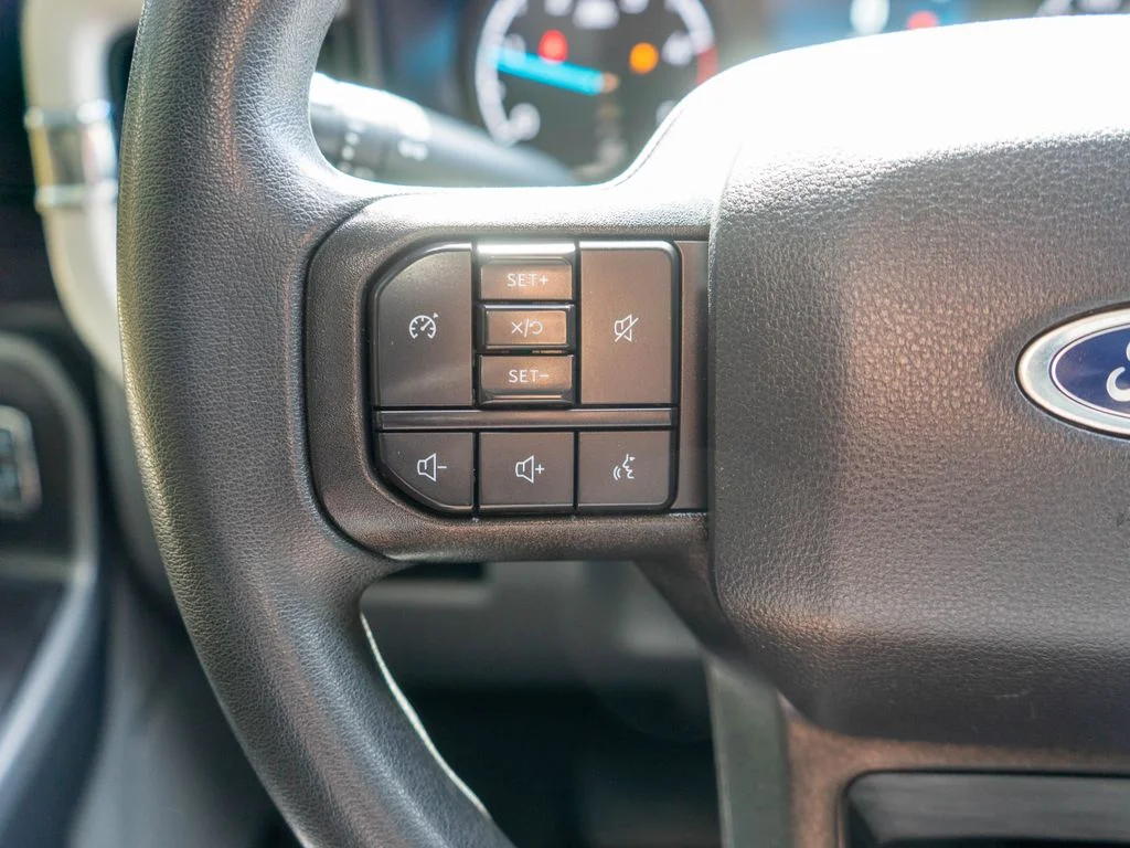 Used 2023 White Ford XLT image 19