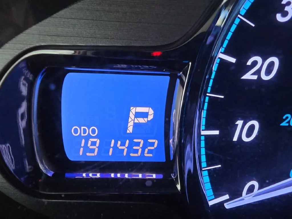 Used 2012 White Toyota XLE image 16