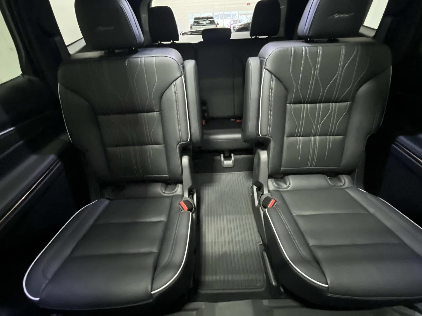 Used 2026 Cherry Red Tintcoat Buick Avenir image 30