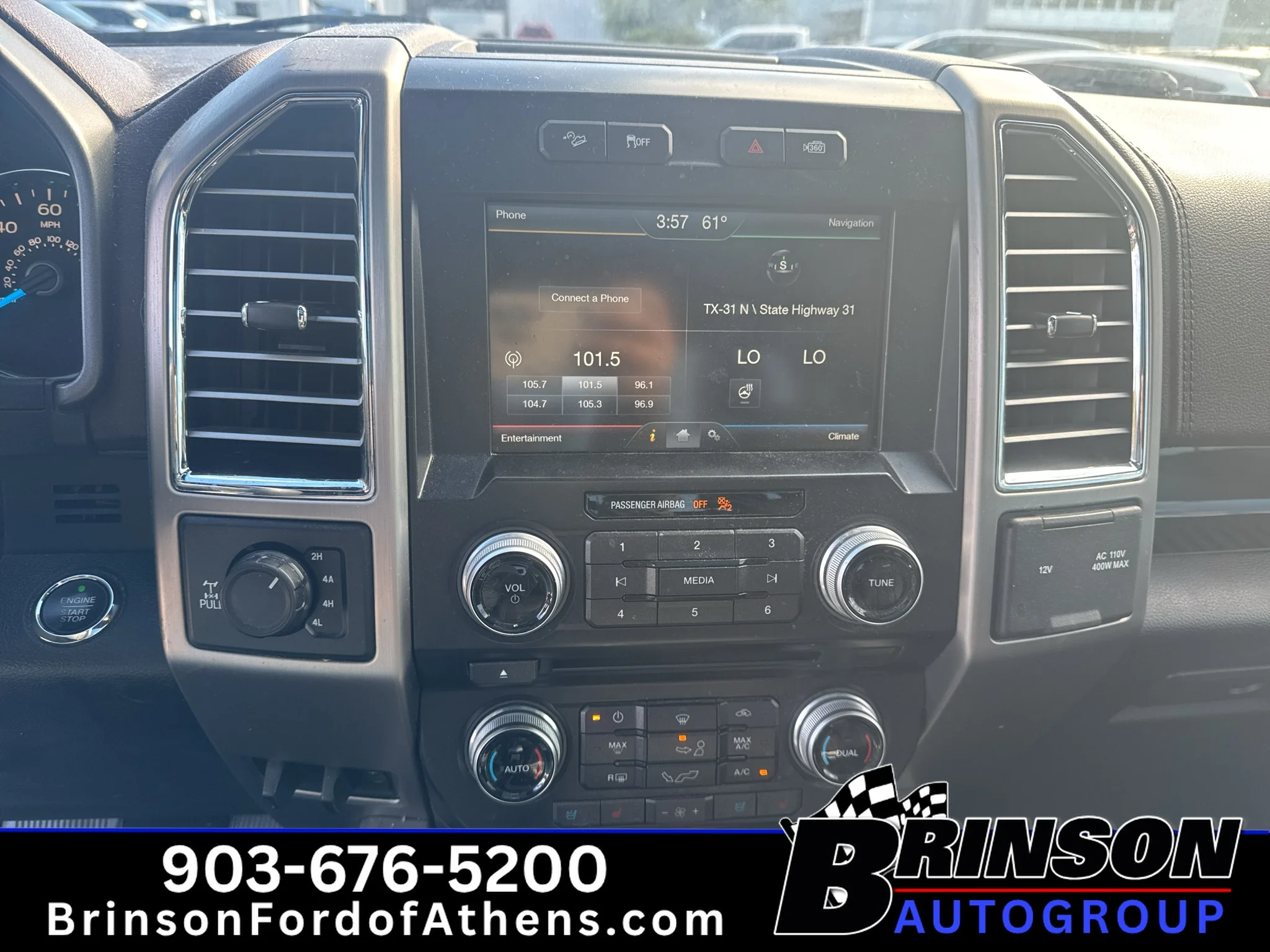 Used 2015 White Platinum Metallic Tri-Coat Ford Platinum image 17