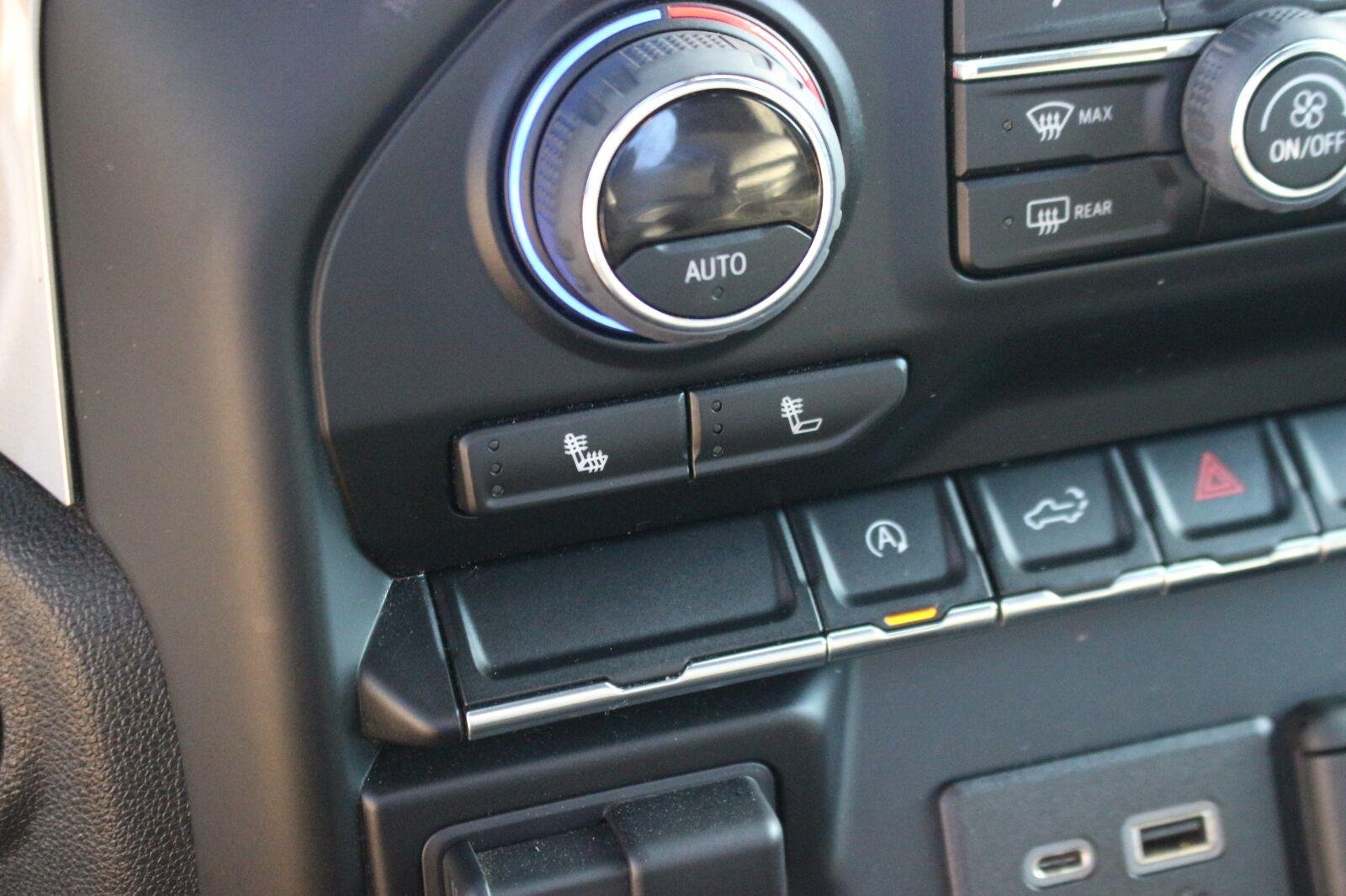 Used 2022 SUMMIT WHITE Chevrolet RST image 28