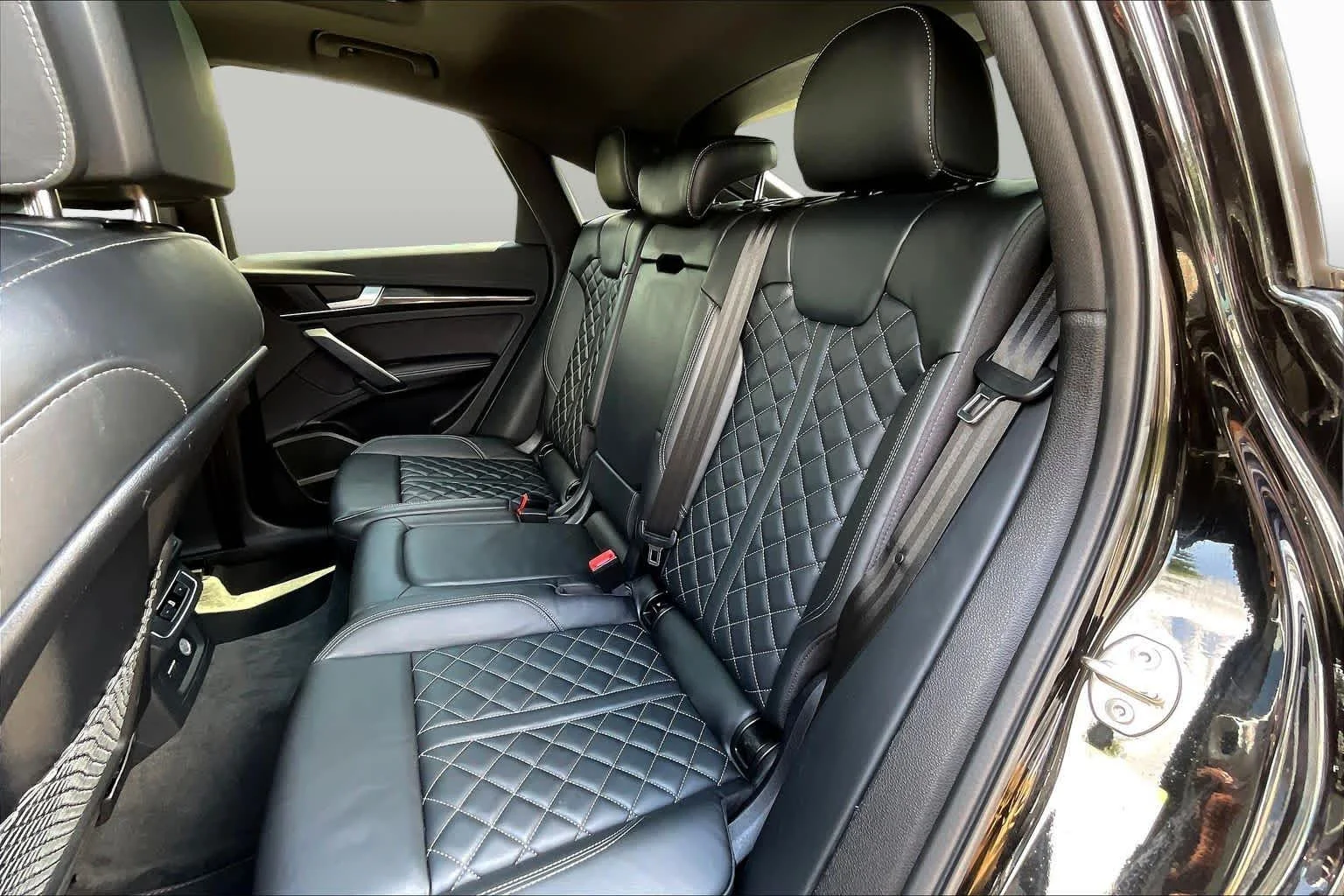 Used 2023 Mythos Black Metallic Audi Premium Plus image 39