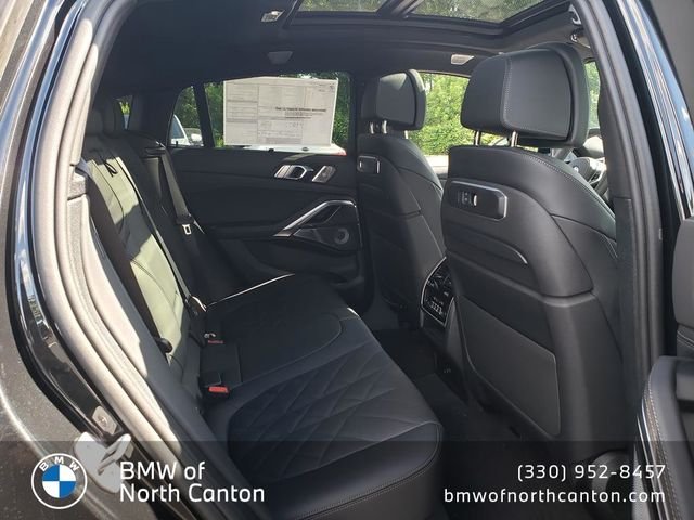 2027 BMW X6 M60i - Photo 18