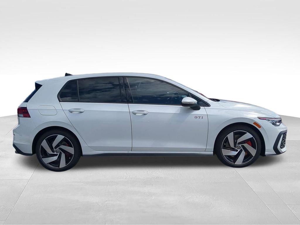 New 2026 White/off-white Volkswagen 2.0T S image 3