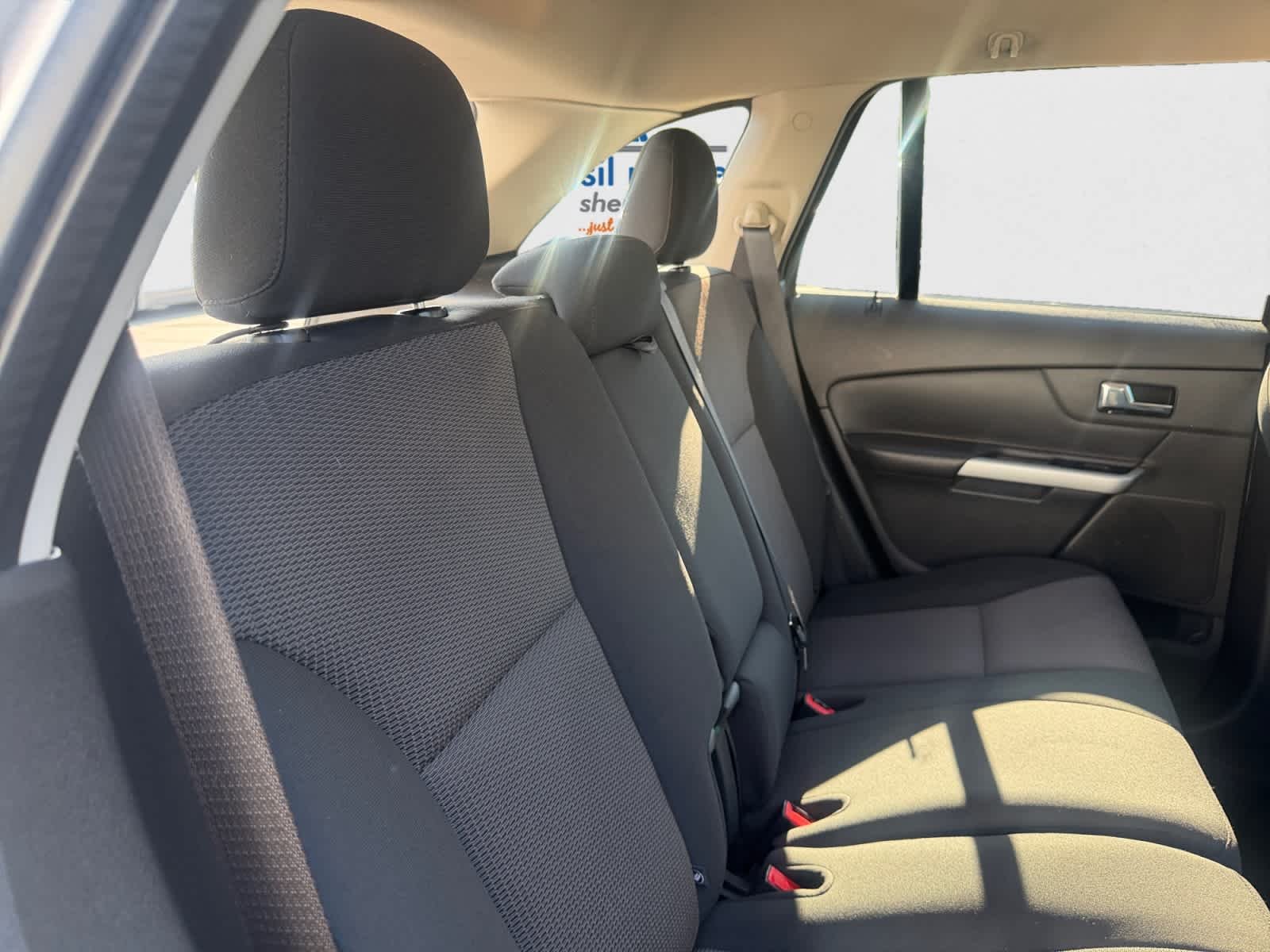 Used 2014 Ingot Silver Metallic Ford SEL image 20