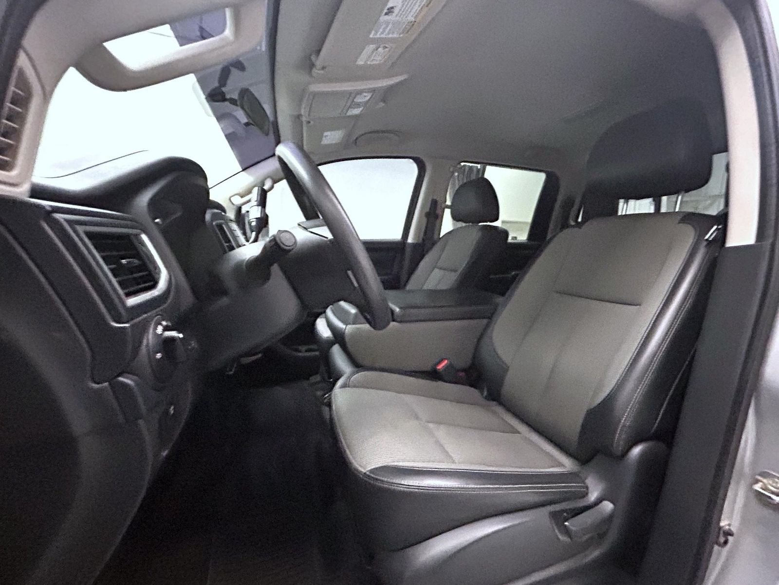 Used 2017 Silver Nissan S image 11