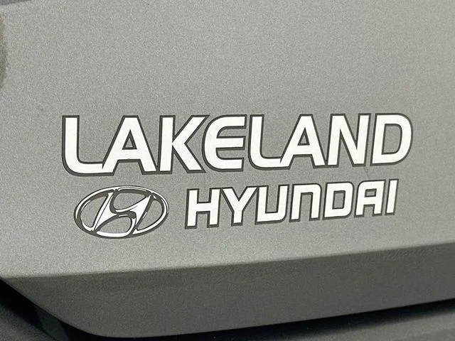 New 2026 Hyundai ELANTRA SE