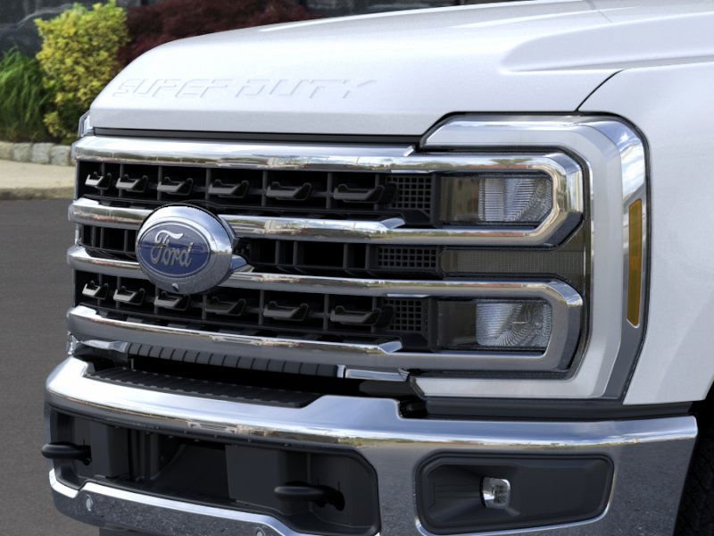 New 2026 Star White Metallic Tri-Coat Ford F-350® King Ranch® image 17