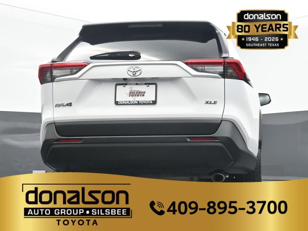 Used 2025 White Toyota XLE image 24