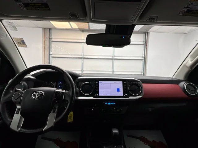 Used 2022 Gray Toyota SR5 image 4