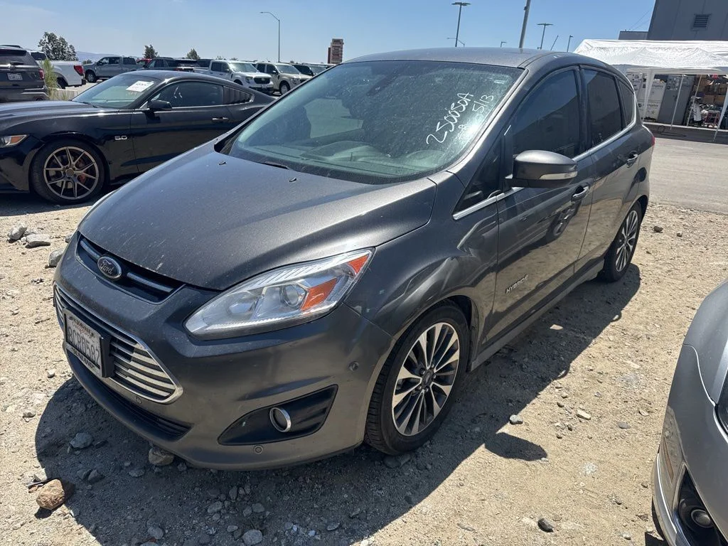 2018 Ford C-Max Hybrid Titanium's photo