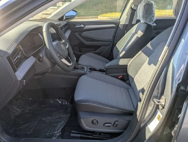 New 2027 Platinum Gray Metallic Volkswagen 1.5T SE image 20