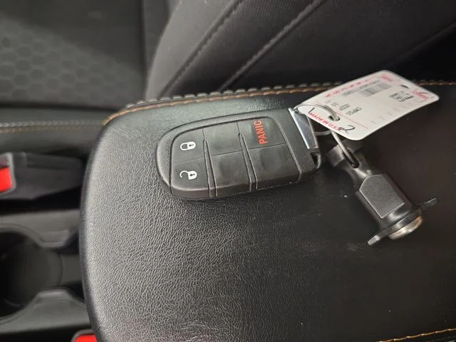 Used 2019 Diamond Black Jeep Sport image 25