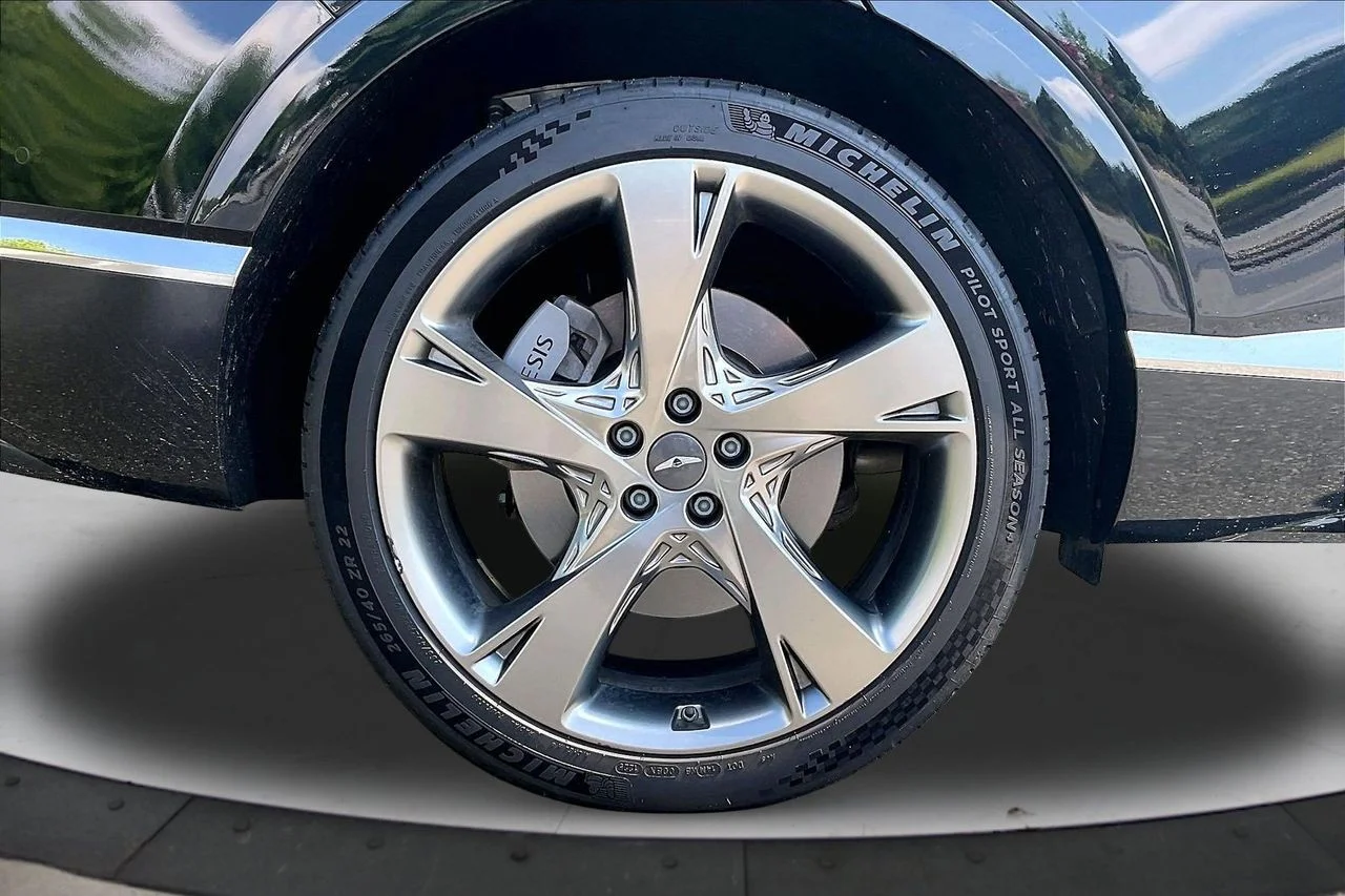 Certified Used 2023 Black Genesis 3.5T image 38