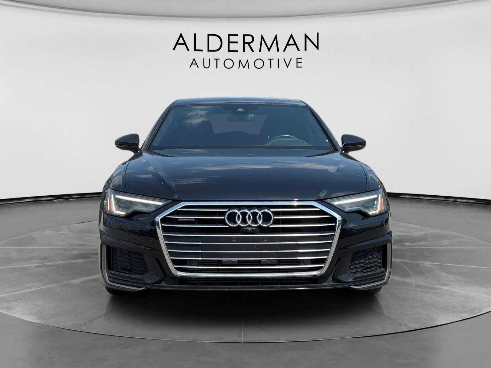 Used 2019 Brilliant Black Audi Premium Plus image 8