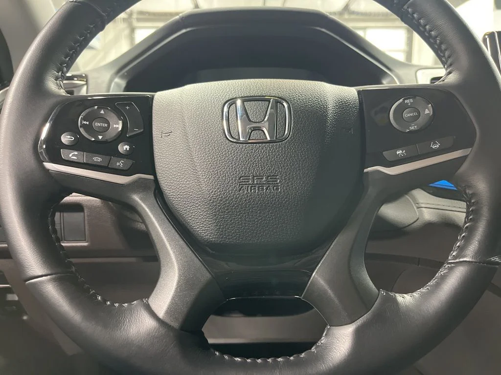 2024 Honda Odyssey Touring - Photo 15
