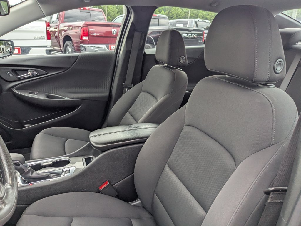 Used 2024 Lakeshore Blue Metallic Chevrolet LT image 14