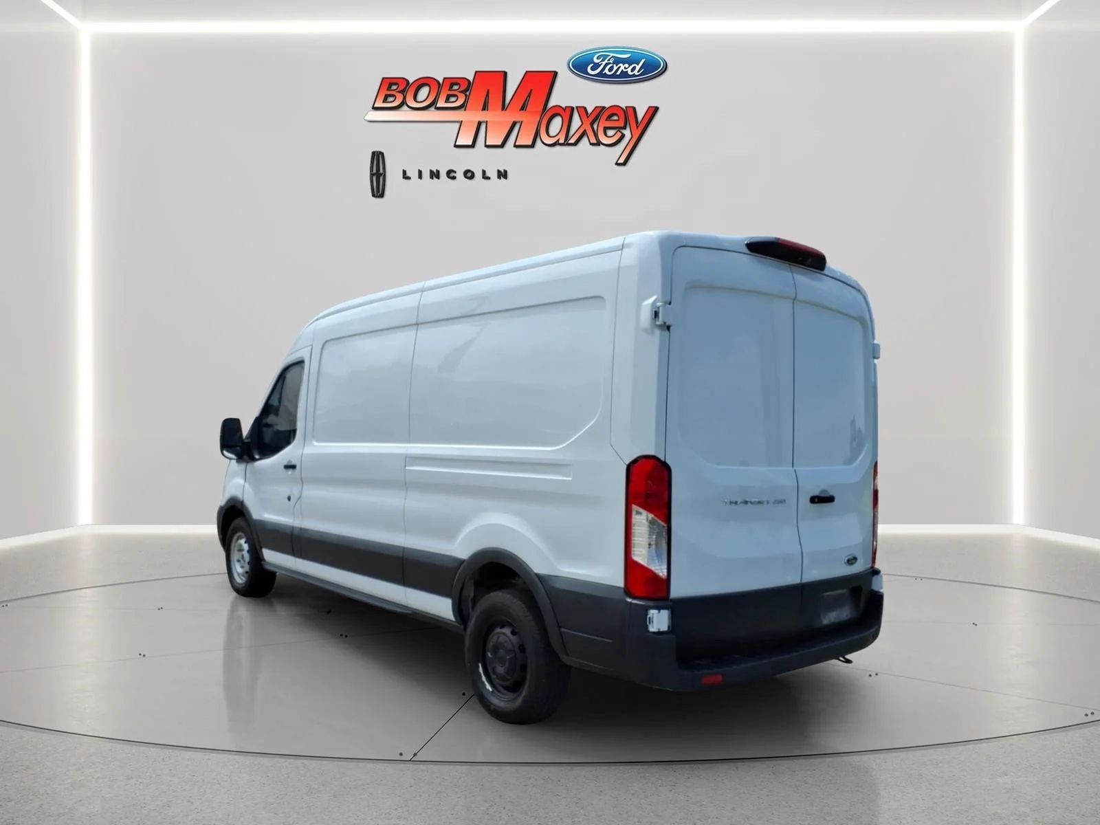 Used 2023 Oxford White Ford Base image 7