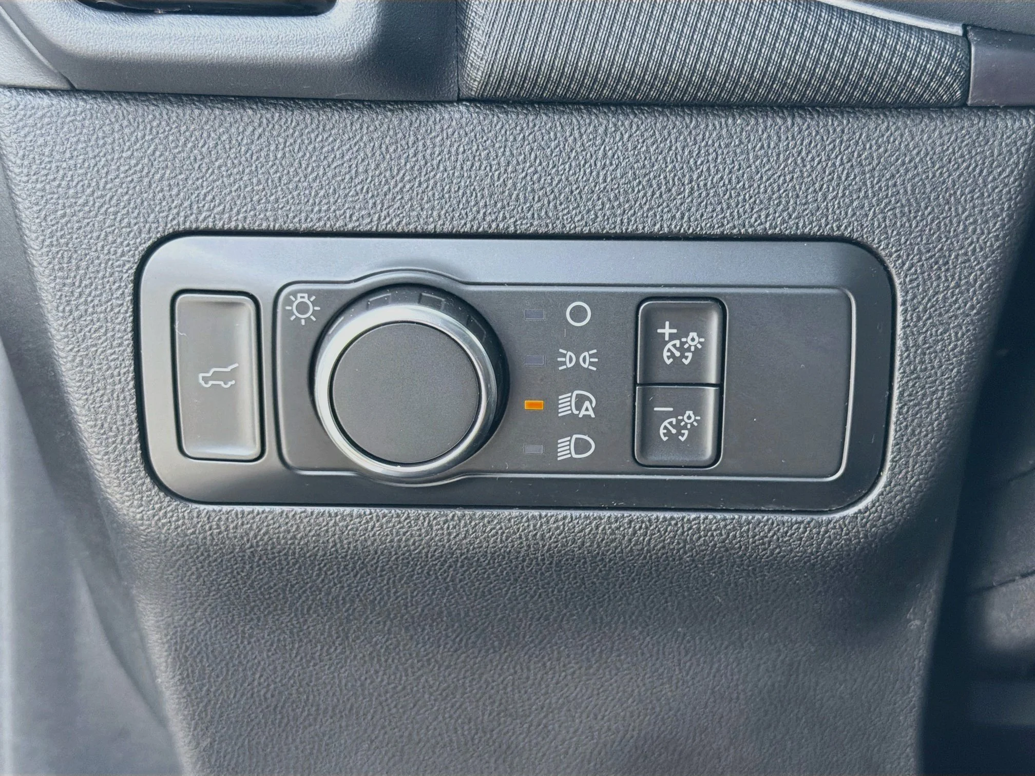 Used 2021 Silver Metallic Ford Base image 31