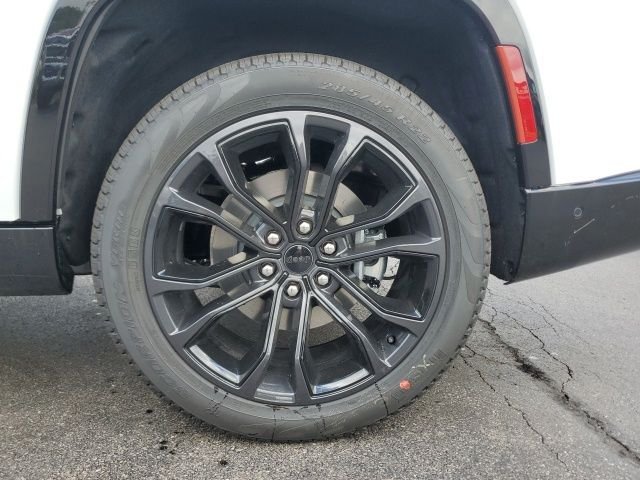 New 2026 Bright White Clearcoat Jeep Summit Obsidian image 9