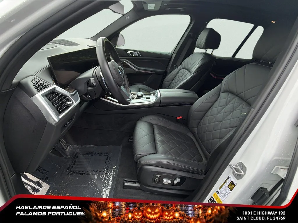 Used 2024  BMW xDrive40i image 12