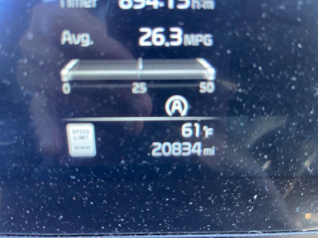 Used 2025 Glacial White Pearl Kia X-Line image 15