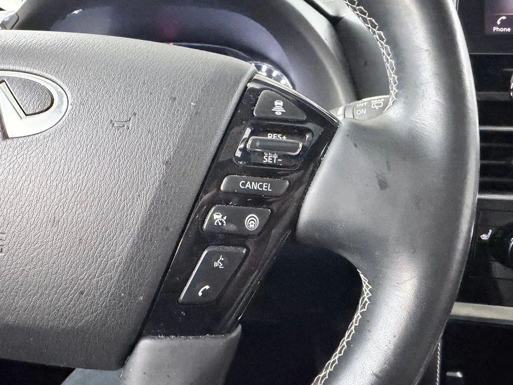 Used 2023 Silver INFINITI Premium Select image 16
