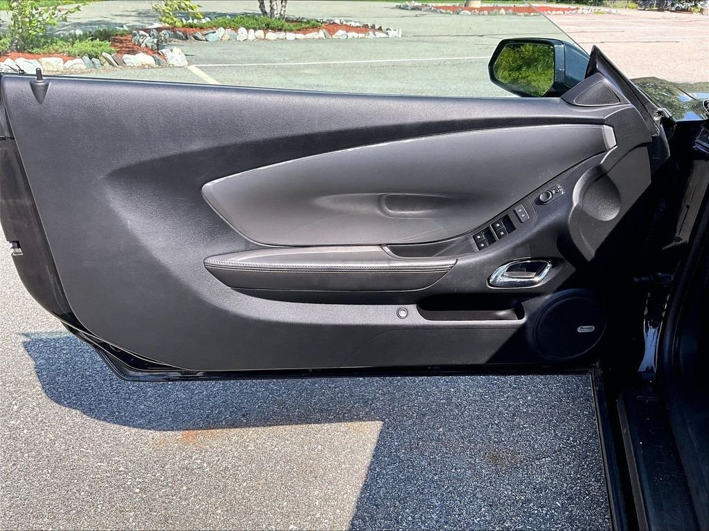 Used 2013 Black Chevrolet 2LT image 9