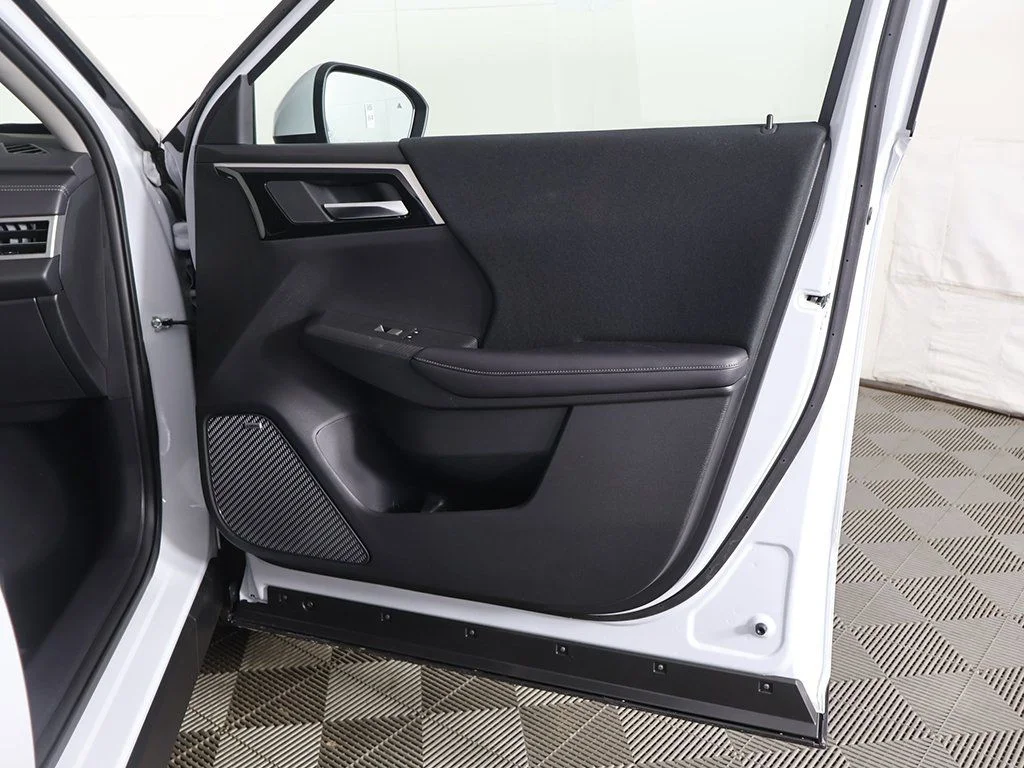 New 2026 White Mitsubishi ES image 24