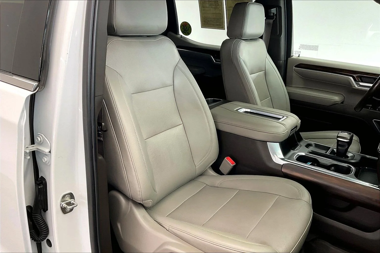 Used 2022 Summit White GMC SLT image 6