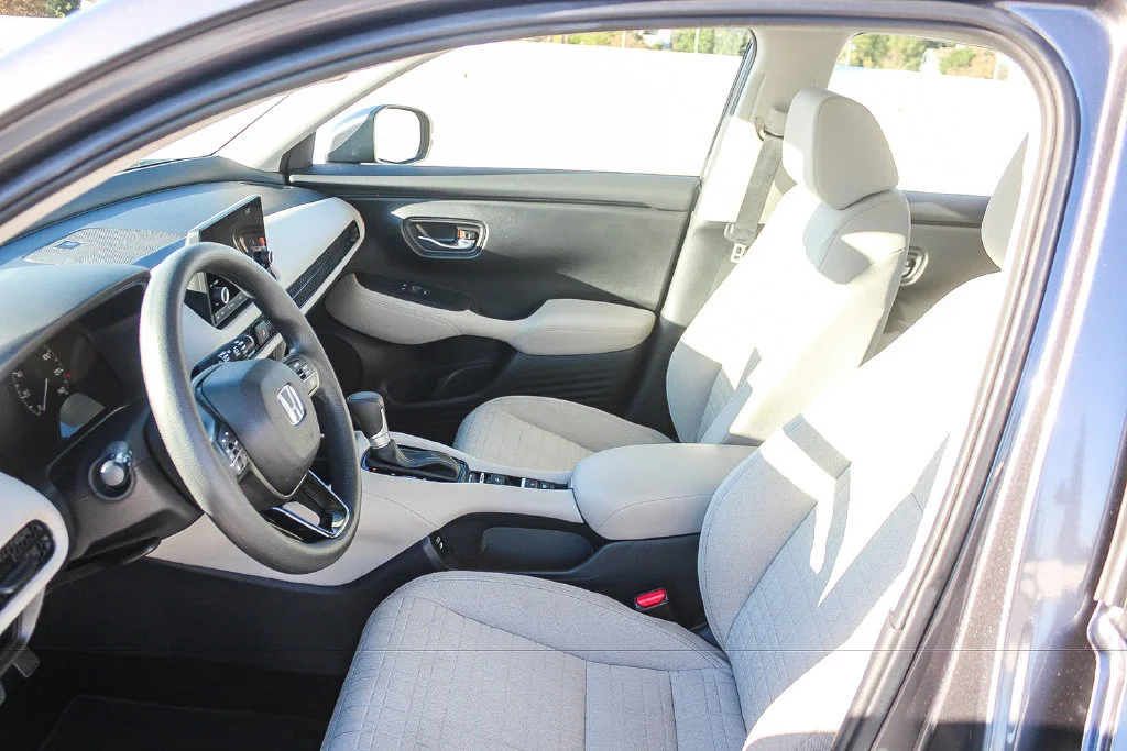 2025 Honda HR-V LX - Photo 46