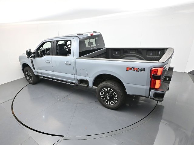 New 2026 Glacier Gray Metallic Tri-Coat Ford F-250® Platinum® image 45